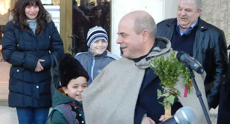 Пламен Стоилов стана  Цар на коледарите в Русе