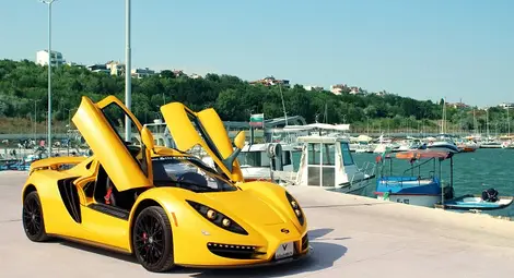 Разкош за българския супер автомобил Sin R1