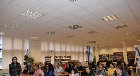 Водеща на семинара беше доц. Мира Душкова (вляво).