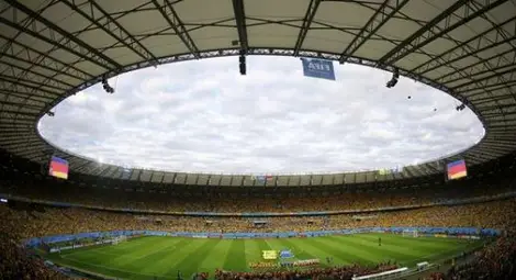 Бразилските фенове започнаха да напускат трибуните на &bdquo;Манейро&ldquo;