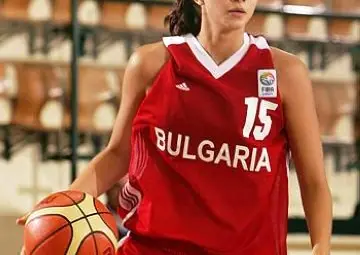 Жаклин Златанова пристигна от Испания след много добър мач