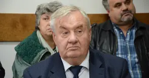 Кмет иска отстраняването на двама съветници