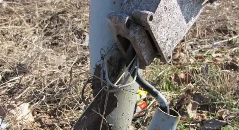 Килнат след катастрофа стълб заплашва хора и коли в &bdquo;Дружба 3&ldquo;