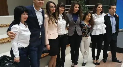 Бъдещи юристи с приз от  състезание за решаване на казуси