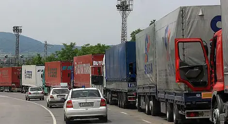 Транспортните министри на България и Турция ще търсят решение на проблема с превозвачите