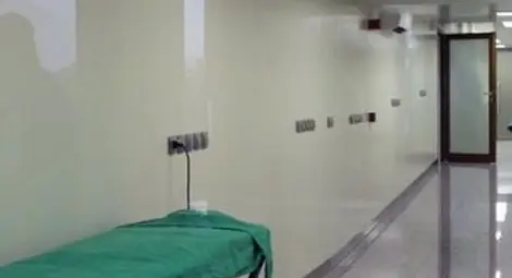 Пребиха жестоко младеж, защото опитал да защити приятелката си