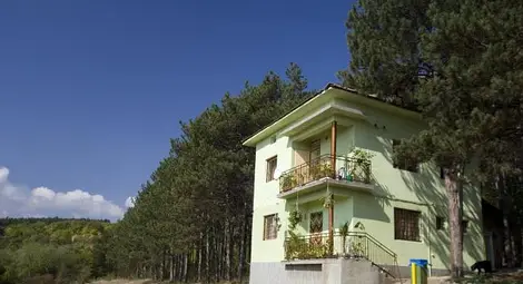 Разбиха хижата до Орлова чука