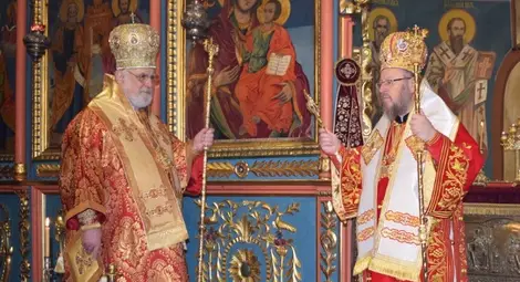 Дядо Наум награди на празника си епископ Тихон с най-високия орден