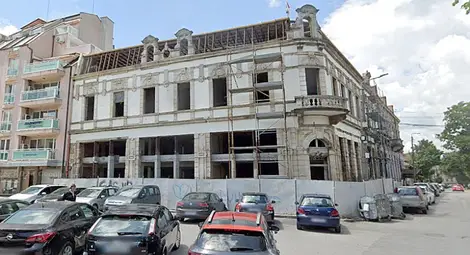 За бившата сграда на Държавния архив на ул. &bdquo;Рила&ldquo; 10 са подадени документи за приватизация още през 2021 г., но процедурата не е приключена.