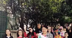 Солисти на „Слънчеви ноти“  представиха България на карнавал