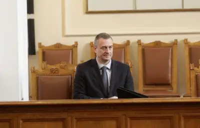 Йовчев отива извънредно в парламента довечера