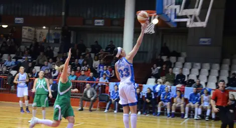 Сантяго №1 на кръга с минути за половин мач