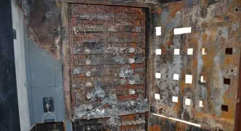 Серия от гърмежи остави без ток 15 апартамрнта в блок &bdquo;Троян&ldquo;