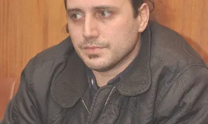 Гражданин ще паркира до дома си като протест срещу синята зона по &bdquo;Цариброд&ldquo;