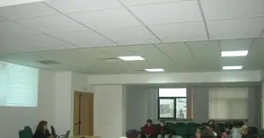 Десетокласници опознаваха работата на данъчните