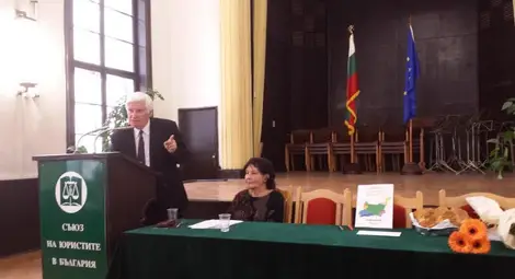 Академик Борислав Йотов: На България е необходим нов Наказателен кодекс, правено-недоправено правно недоносче се е запътило към пленарната зала 