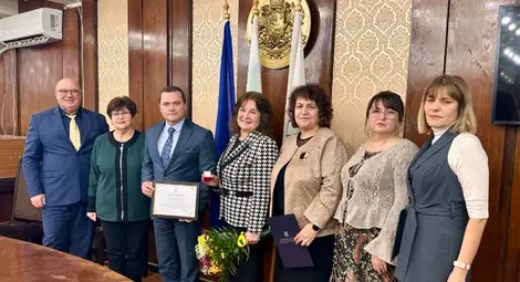 Удостоената със значка „Русе“ Мария Плачкова: За мен музиката винаги е била път към вътрешния свят на децата Удостоената със значка „Русе“ Мария Плачкова: За мен музиката винаги е била път към вътрешния свят на децата