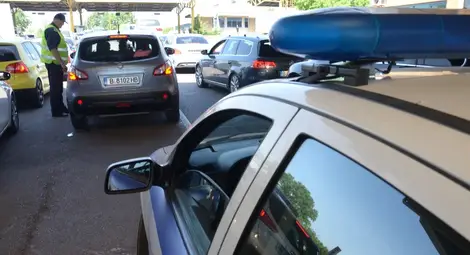 Десет книжки отнети за три дни заради неплатени глоби