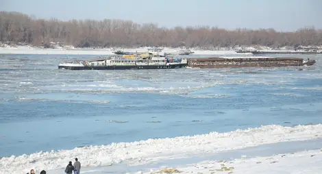 Слънцето стопи двойно ледохода край Русе