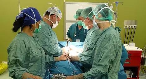 За първи път у нас изградиха и имплантираха трахея