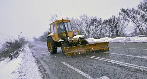Консорциум от 2 фирми иска да поддържа републиканските пътища в областта