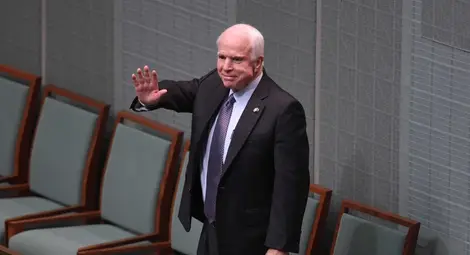 Американският сенатор Джон Маккейн почина от рак на 81-годишна възраст