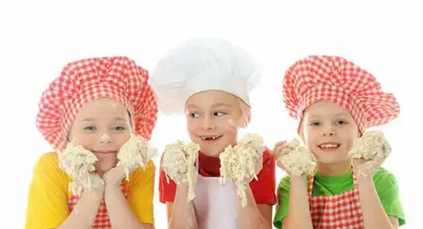 Кулинари от 8 училища майсторят десерти &bdquo;Като шеф готвачите&ldquo;