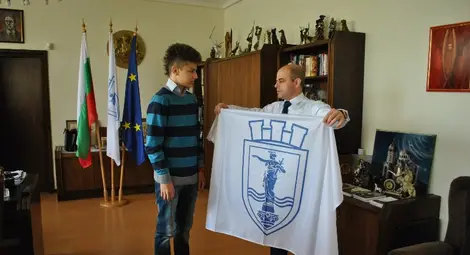 Симеон тръгва с флага на Русе към финала на &bdquo;България търси талант&ldquo;