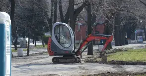 Ремонтират алеята по „Цар Освободител“