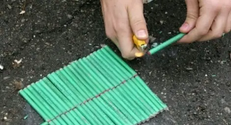 Опасна мода: Пиратки гърмят в качулките на деца Опасна мода: Пиратки гърмят в качулките на деца