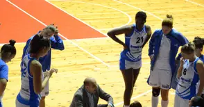 Столичани свирят мача „Нефтохимик“-„Дунав 8806“