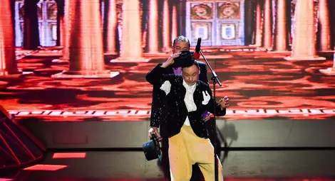 Звезда от световна величина ще учи Поли Генова и Ники Георгиев на клоунада /галерия/