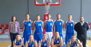 Русенските студенти пети на държавното по баскет