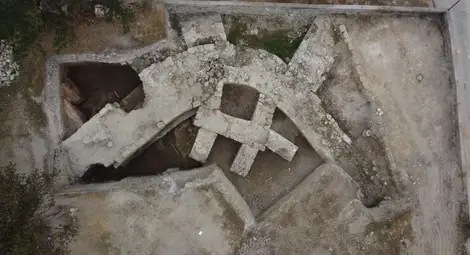 Трансмариска - югозападна крепостна кула. Разкрита площ през 2022 г.              Снимка: РИМ