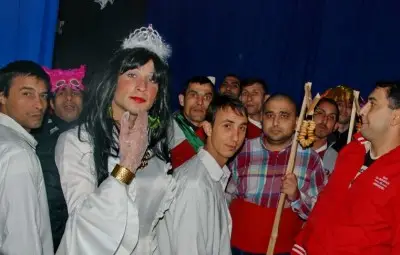 Снежанка се появи в мъжки затвор Снежанка се появи в мъжки затвор