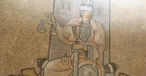 Куриерска фирма си взе със съд парите от „Топлофикация“