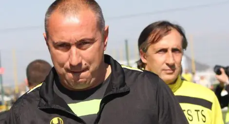 Африканци примамват Мъри Стоилов с 1.5 милиона долара годишно