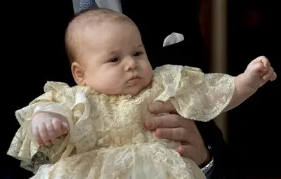 Принц Джордж вече е християнин /видео/ Принц Джордж вече е християнин /видео/