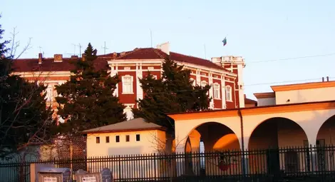 Софийска фондация и русенски ентусиасти  вдъхват живот на запустяла част от кея