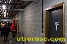 Голям смях в Китай: глоби за мъже, които не улучват тоалетната чиния Голям смях в Китай: глоби за мъже, които не улучват тоалетната чиния