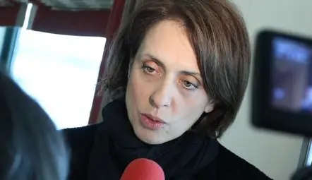 Надежда Нейнски ще води листата на "Синьо Единство"