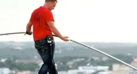 Discovery Channel излъчва на живо опита на Ник Валенда да премине по въже над Гранд каньон