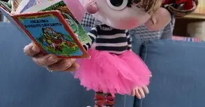 Кукленият театър и библиотеката подновяват моста помежду си за малки читатели и зрители