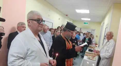 Шефът на ортопедията в „Медика“ проф.Станчев: За първи път в региона направихме операция със стабилизация на гръбначния стълб Шефът на ортопедията в „Медика“ проф.Станчев: За първи път в региона направихме операция със стабилизация на гръбначния стълб