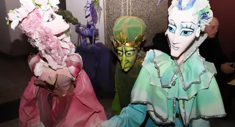 Над 100 кукли подредени в изложба за 60-ата годишнина на русенския Куклен театър /галерия/ Над 100 кукли подредени в изложба за 60-ата годишнина на русенския Куклен театър /галерия/