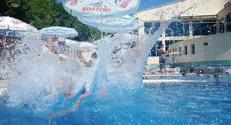 Жега с температури до 38 градуса, опасност от &ldquo;мъртви течения&rdquo; на морето