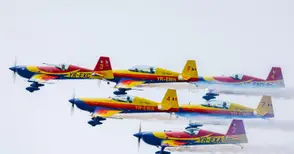 Румънци идват с ефектно шоу на националния шампионат по безмоторно летене в Щръклево