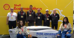 Русенските екомаратонци вталяват болида до 30 кг