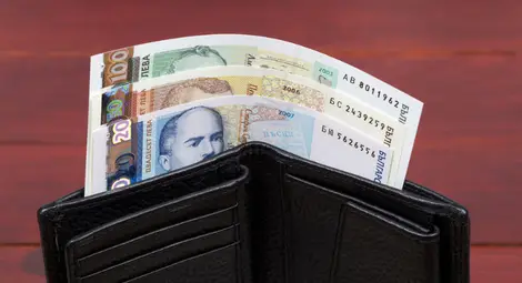 КНСБ към финансовия министър: Минималната работна заплата да е поне 1103 лв.