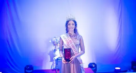 16-годишна красавица е Царица на розата - Карлово 2017